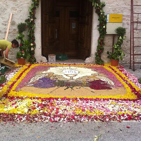 Il Paradiso Nel Borgo Arrone 外观 照片
