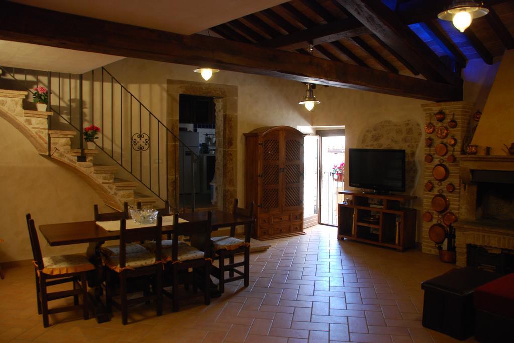 Il Paradiso Nel Borgo Arrone 外观 照片