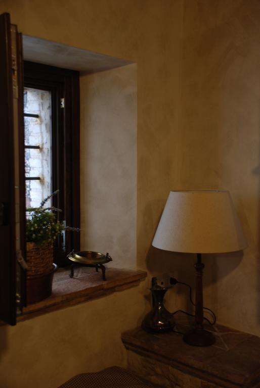 Il Paradiso Nel Borgo Arrone 外观 照片
