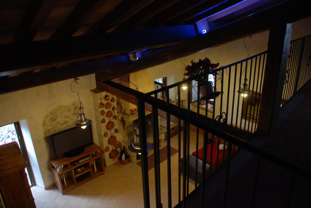 Il Paradiso Nel Borgo Arrone 外观 照片